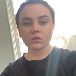 Meet your Posher, Caleigh